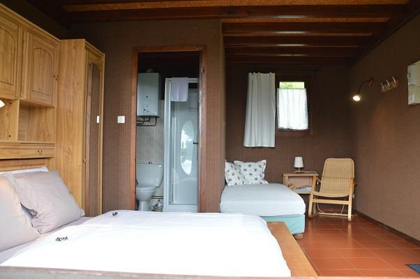B&B Las Trinquades Boussenac Exterior photo